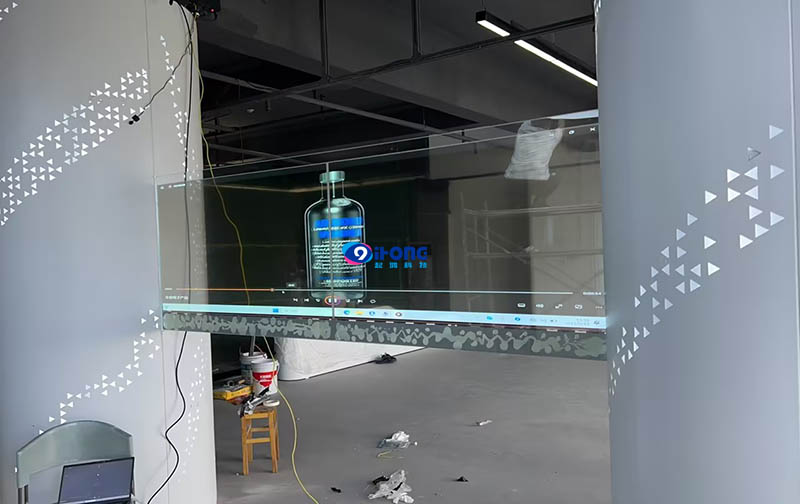 武漢某展廳啟用OLED透明屏，企業(yè)展示煥新顏